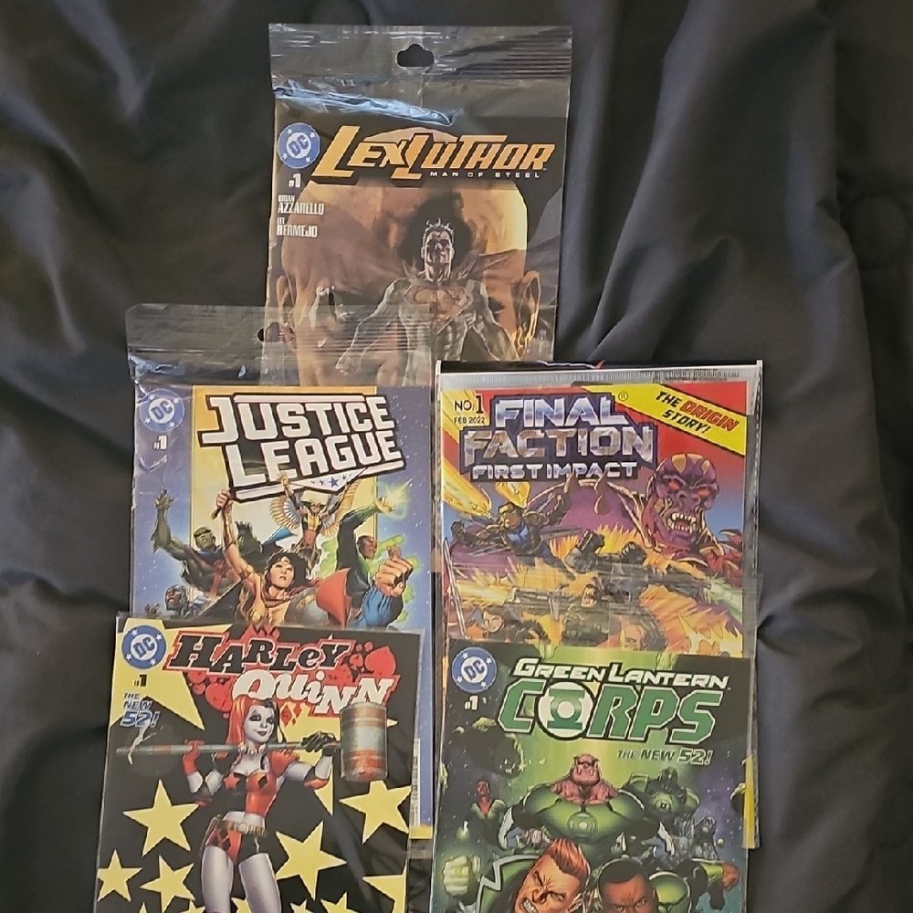 DC Comics Comic Book Set